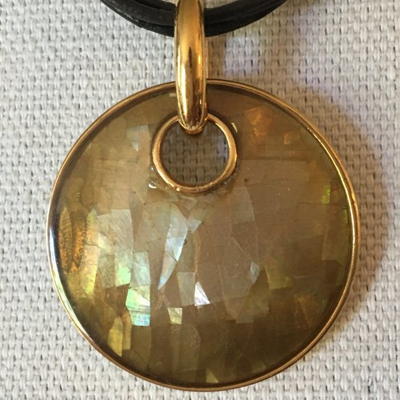 Lia Sophia Leather Necklace Cracked Beige Pendant - Picture 8 of 13